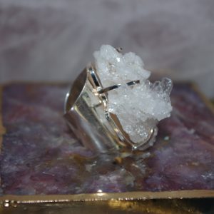 Bague coffre de cristal de quartz clair naturel (brésil)
